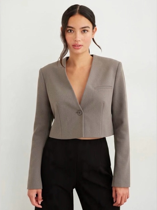 Dynamite Jackets & Blazers - Dynamite collarless cropped blazer